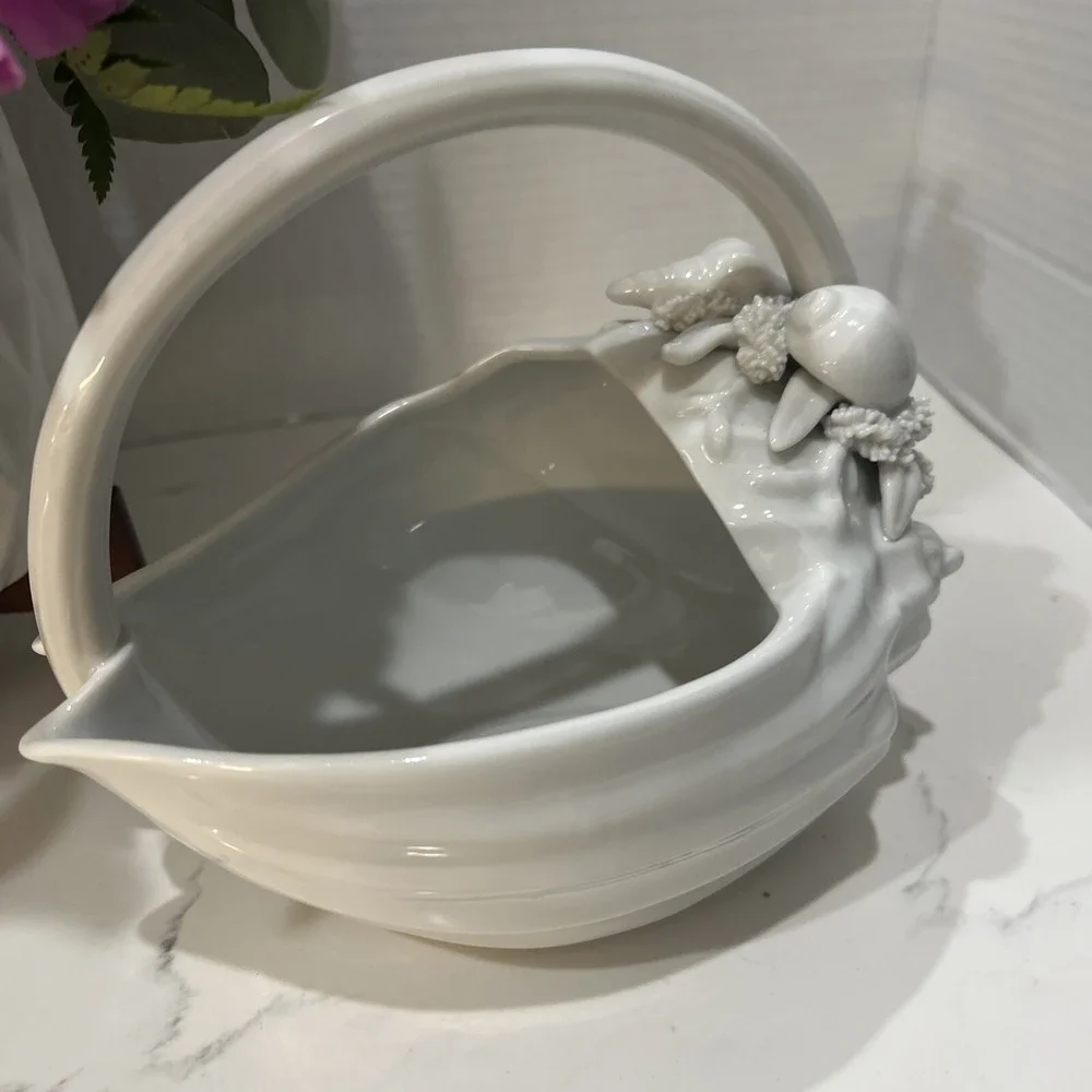 Fitz & Floyd White Porcelain Seashells Conch Bowl Basket Dish Japan 1983 Vintage